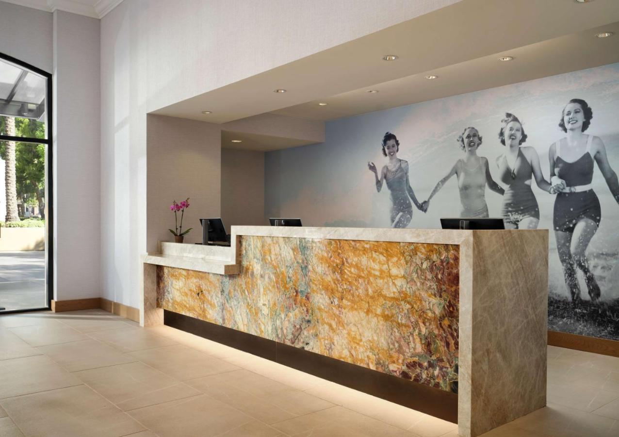 Doubletree By Hilton Irvine Spectrum Eksteriør billede