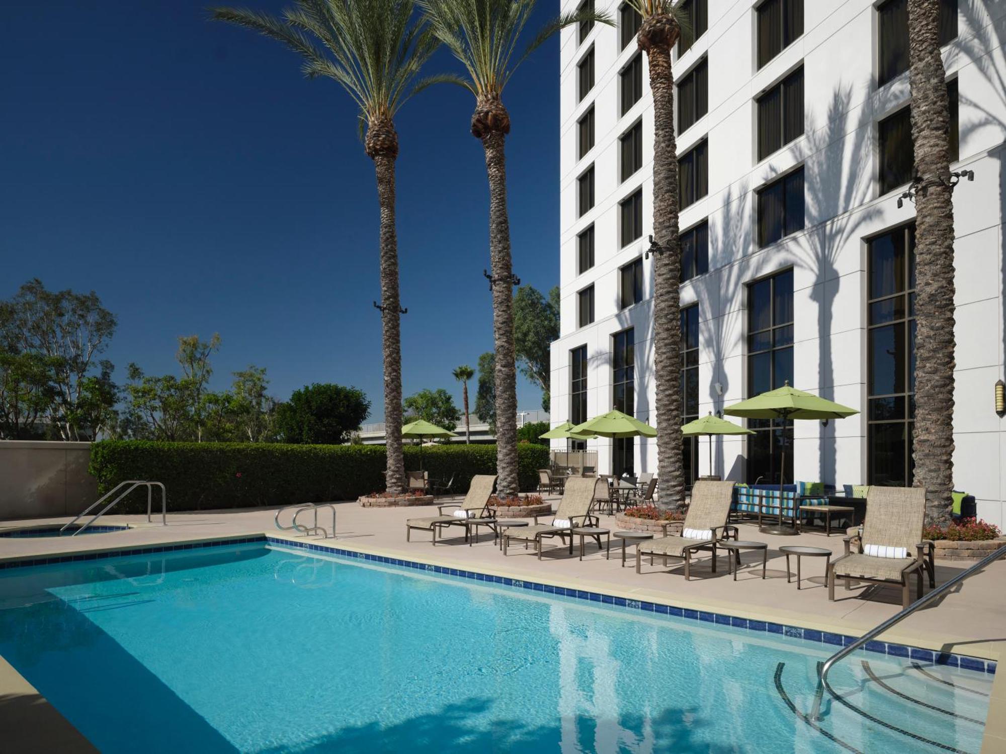 Doubletree By Hilton Irvine Spectrum Eksteriør billede