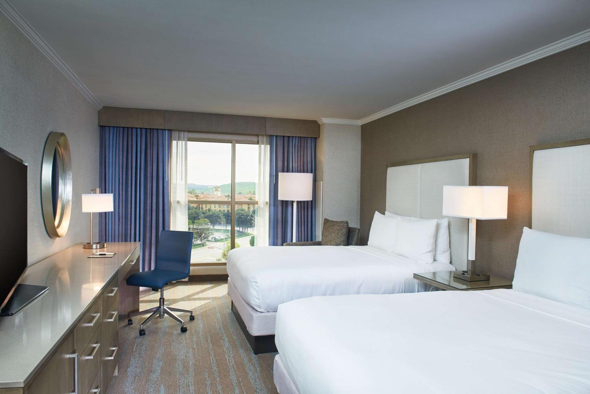 Doubletree By Hilton Irvine Spectrum Eksteriør billede