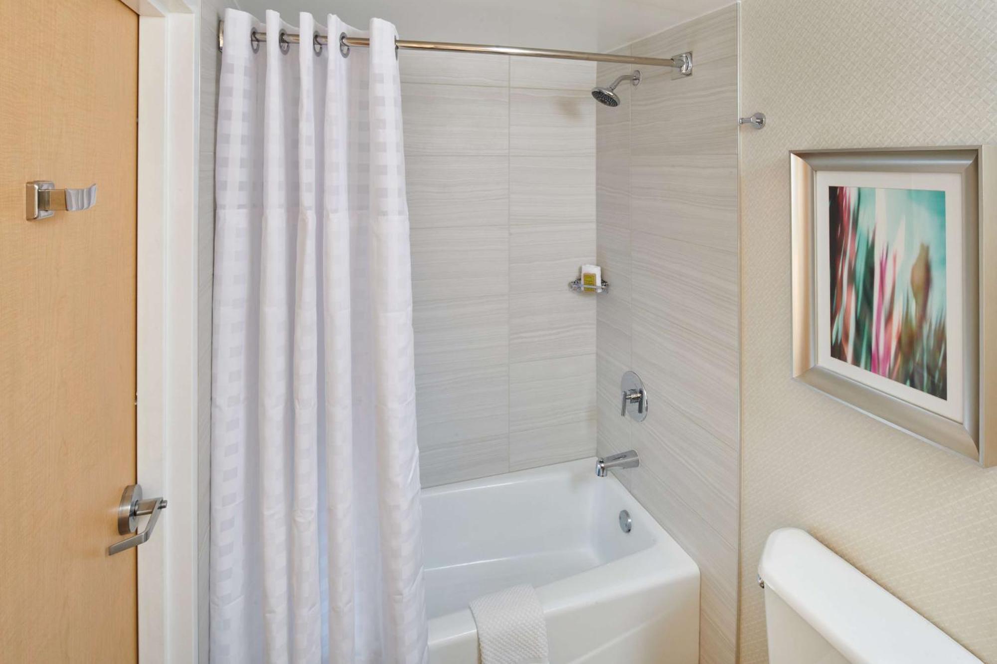 Doubletree By Hilton Irvine Spectrum Eksteriør billede