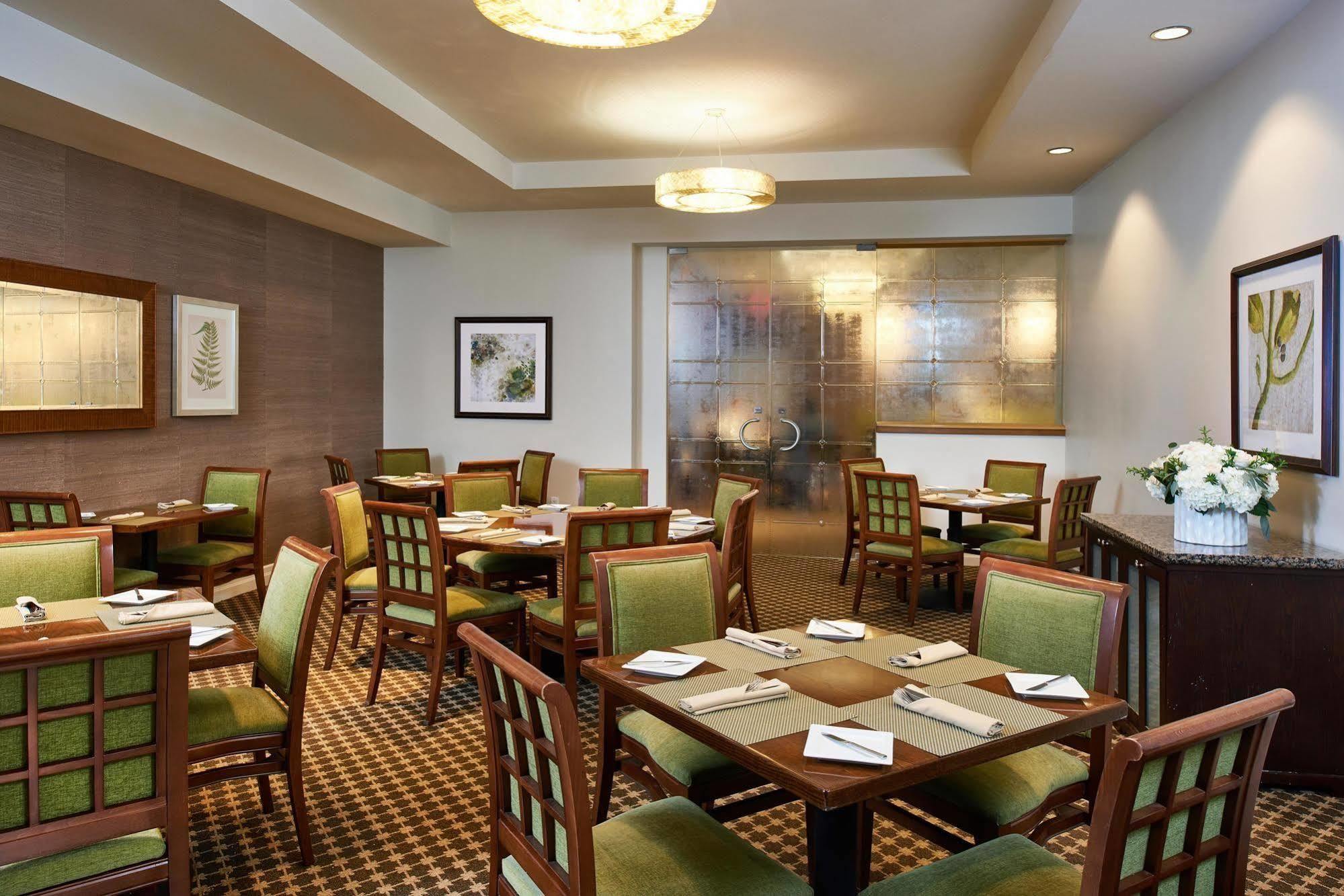 Doubletree By Hilton Irvine Spectrum Eksteriør billede